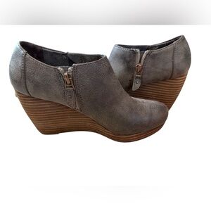 Dr. Scholl’s True Comfort Wedge Booties – Size 7 – like new condition- worn once